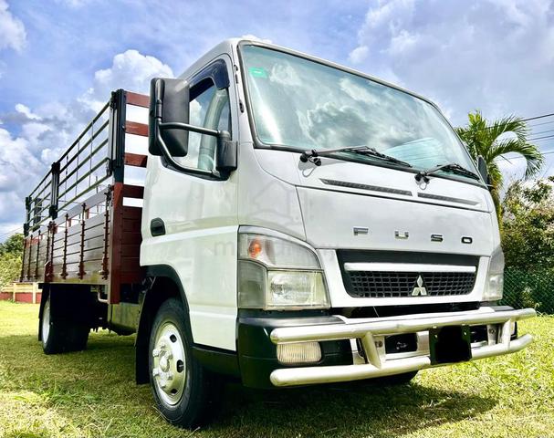 Mitsubishi fuso canter FE85PG 17 feet - photo 4 of 5