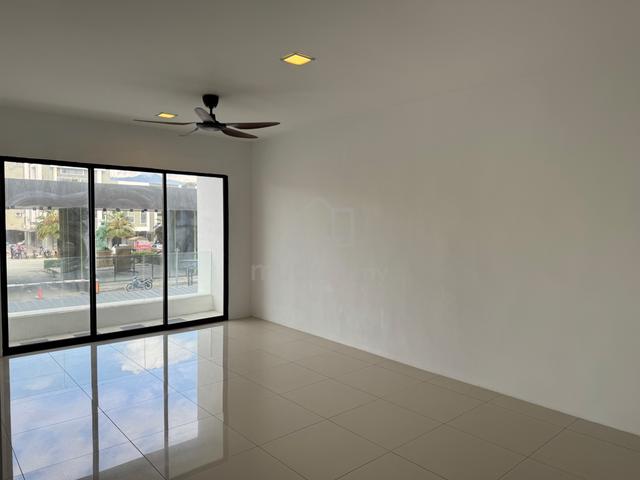 Manhattan Condominium 1