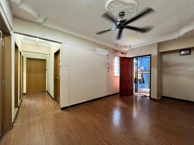 Taman Ketiau Apartment 1