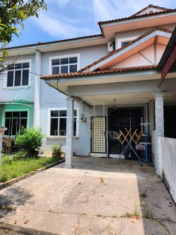 Rumah Teres 2 tingkat utk dijual 1