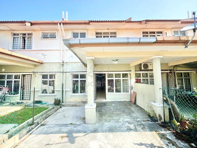 1.5 Storey Terrace, Taman Impian Putra, Kajang. 1