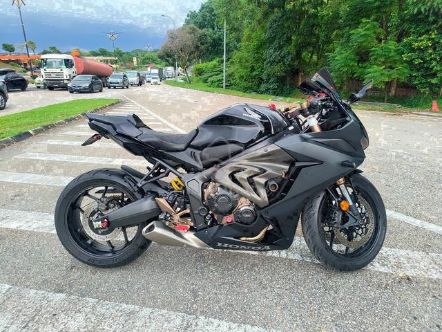 Used Cbr650R Honda , Low Mileage , CNY PROMO - Motorcycles for sale in