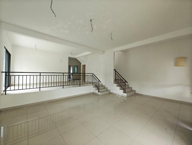 Corner 2 Sty Terrace @ Taman Bukit Hatamas, Cheras, New, Super Cheap 1