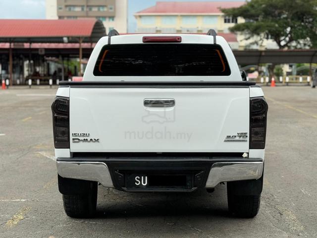 Isuzu D-MAX 3.0 V-CROSS 4x4 (A) - 4