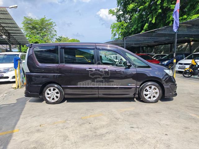 2013 Nissan SERENA FULL SPEC 2.0 (AUTO) - 2