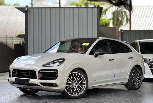 2023 Porsche CAYENNE GTS 4.0 COUPE UK Full Spec - 2