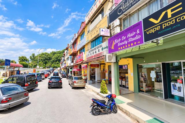 Limited Shop Ground Floor 📞 Jalan Helang Bandar Puchong Jaya 1