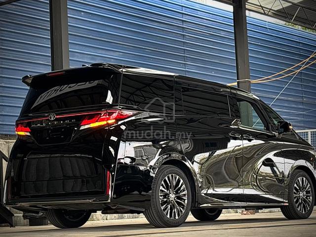 Toyota Vellfire 2.4T Z Premier | 8 Yrs Warranty - 4