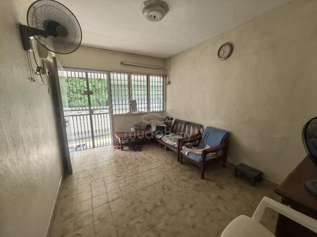 Jalan Tengah 1