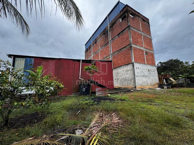 Freehold 1 Acre Land With Bird Nest Building- K. Sepetang,Taiping 3