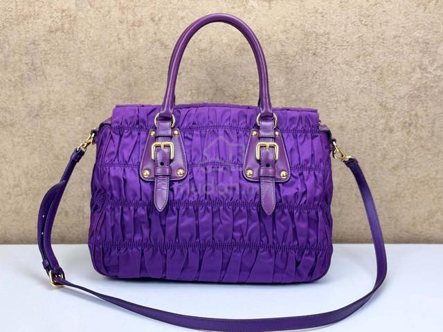 Prada 1BA1336 Tessuto Nylon Gaufre Shopping Bag - photo 2 of 6