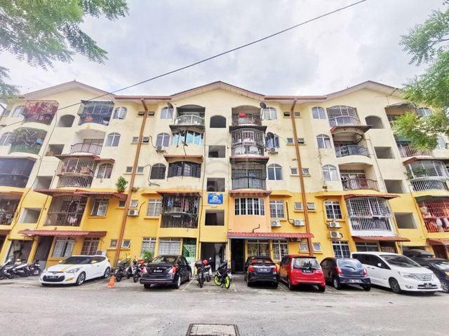 Taman Desa Batu Caves 1