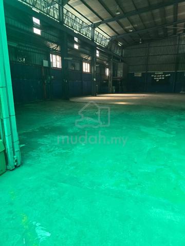 Puchong Utama 2sty Corner Lot Factory For Rent 1