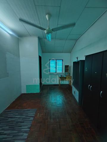 Desa setapak 2.5sty Terrace House For Rent 1