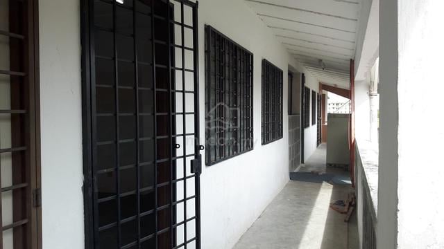 Pangsapuri Teratai @ Taman Bukit Subang 1