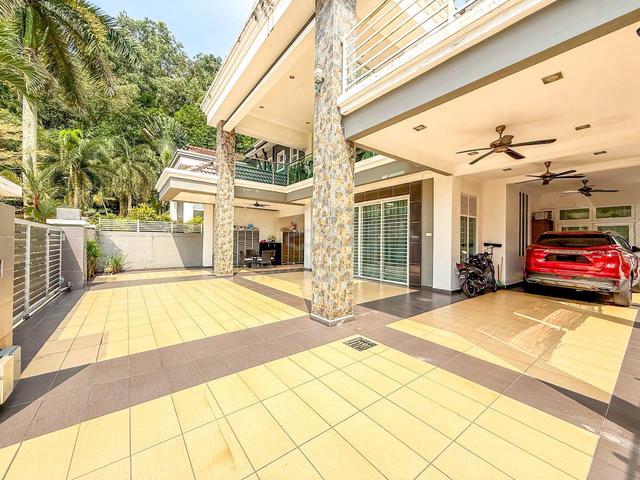 RARE! RENOVATED Double Storey Semi-D Taman Andaman Ukay, Ukay Perdana 1