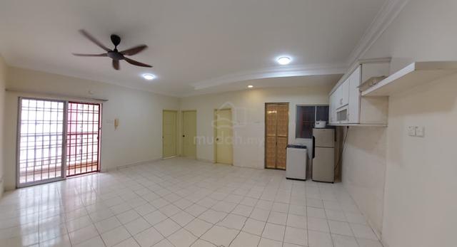Bayu Puteri Apartment 1