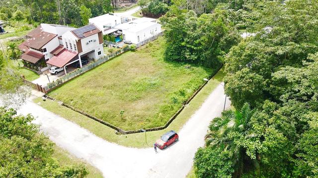 CORNER LOT TANAH RATA Lot Banglo Kenanga Garden Saujana Utama Sg Buloh 1