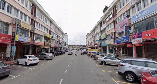 4Storey Shop Lot Nearby Lotus Seri Alam only Sale 1