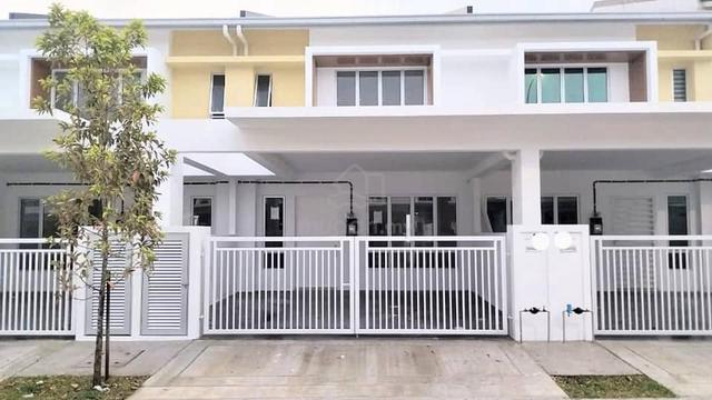 Bumi Buyer Sahaja, Double Storey Garden Home, Fully Extended, Nice Hse 1