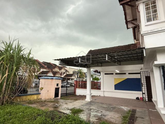 Mutiara Rini, Jalan Utama Corner Lot Double Storey Terrace House 1
