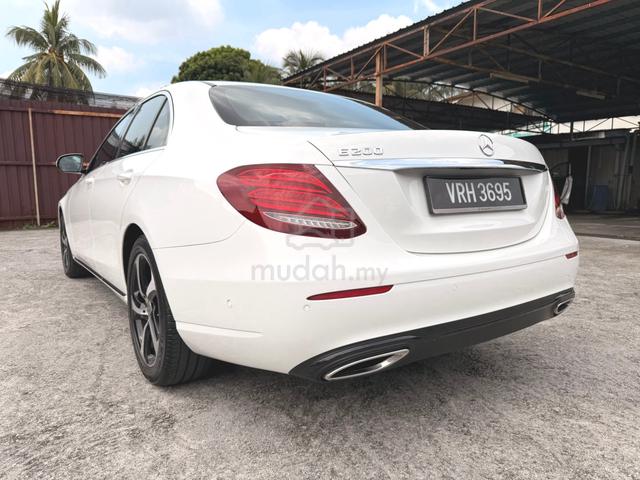 2019 Mercedes Benz E200 SPORTSTYLE 2.0 1YRWARRANTY - 4