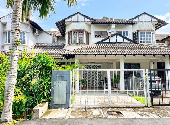 [GATED & SECURE] NICE FREEHOLD HOUSE NEAR MRT @ Saujana Impian Kajang 1