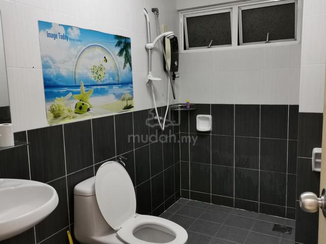 {Female} MASTER room KELANA SENTRAL non sharing (PRIVATE BAHTROOM) 5