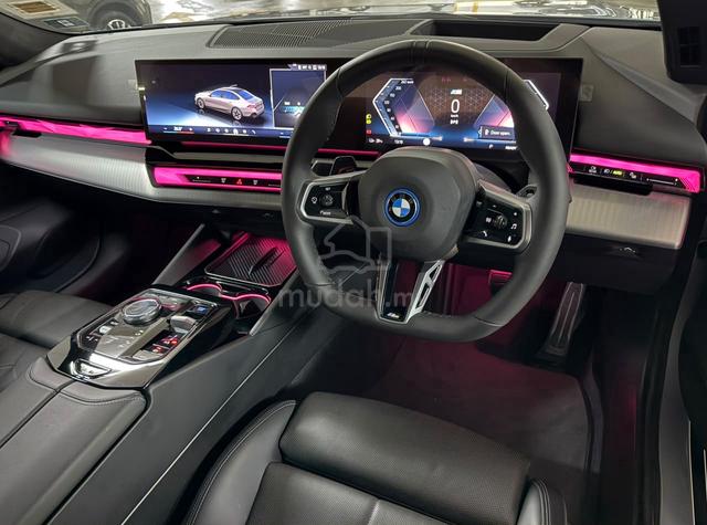 2024/2025 BMW i5 eDRIVE40 MSPORT G60 Brooklyn Grey - 5