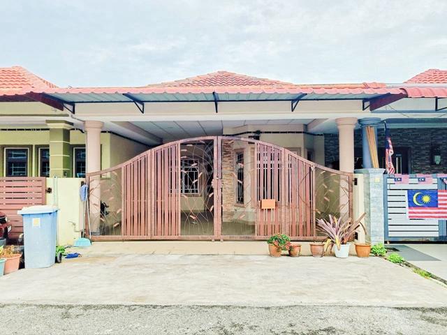 Fully Renovated ‼️Single Storey ,Taman Perwira Telok Panglima Garang. 1