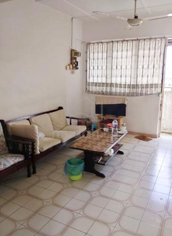 Flat Taman Ungku Tun Aminah 1