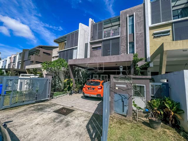 3 Storey Superlink House Laman Glenmarie Seksyen U1 Shah Alam For Sale 1
