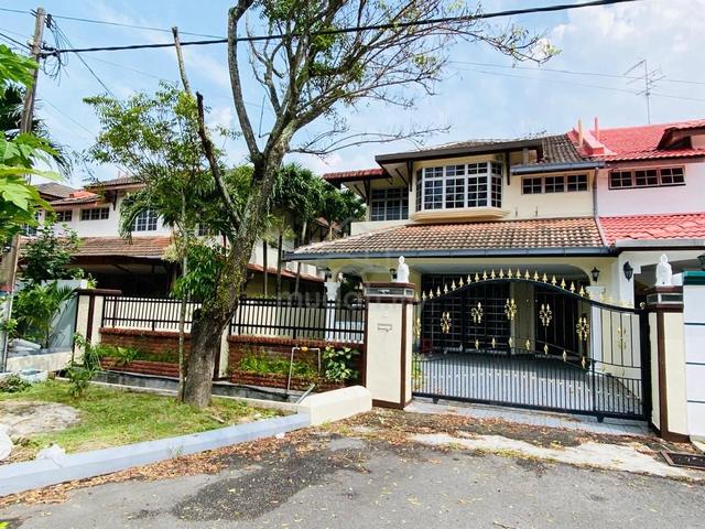 Double storey semi d taman perling jalan layang johor Nusa bestari 2