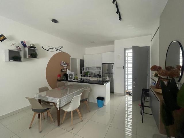 Vertu Resort @ Aspen Vision City 1