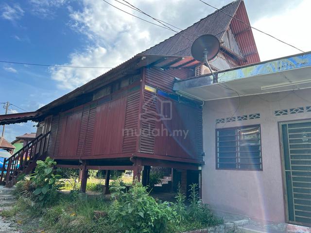 Melaka Lendu Partially Furnished House For Rent 1