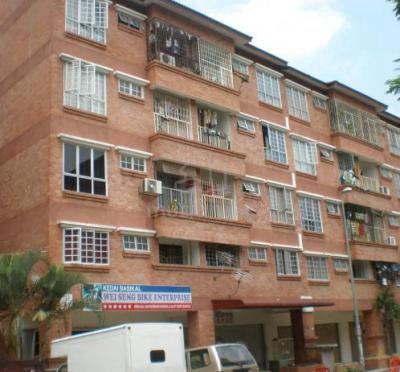 Red Ruby Apartment 1