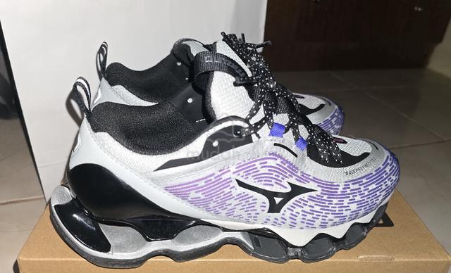 Bought brand new at Mizuno Tokyo, Japan! 🇯🇵 - photo 2 of 6
