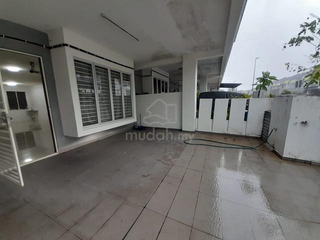 Well-Kept Double Storey Terraced House @ Tmn Impian Sutera 3 Shah Alam 1