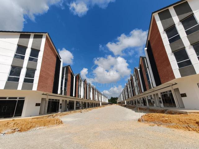 For Rent Double Storey Shoplot @ Nusa Damai - Brand New 1