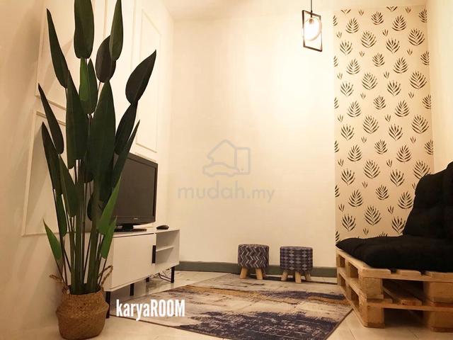 Fully Furnished, nicely decorated, cosy, affordable and clean room for 1