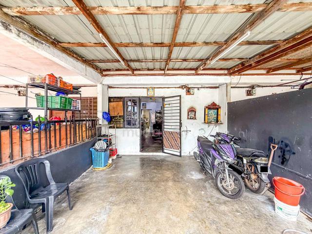 FOR SALE - Double Storey Terrace Taman Medan PJS 2 1