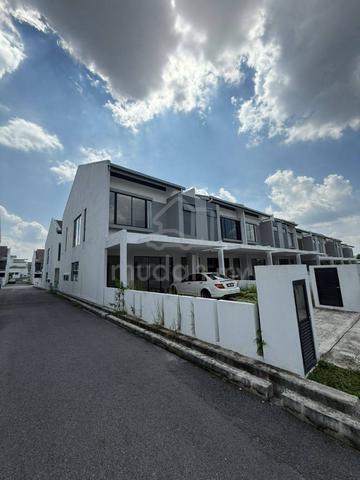 Brand New Unit End Lot House, Lambaian 2, Kajang 1
