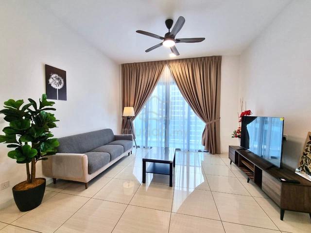 Queens Residences Q1 @ Queens Waterfront 1
