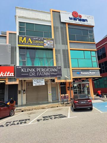 IM3 GROUND FLOOR 1400sf Near Pantai Selamat Indera Mahkota 1