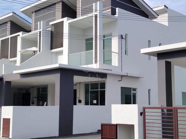FULLY FURNISHED💕4 MINS SIMPANG TOWN 2 STY 1400sf TMN MATANG JAYA tpg 1