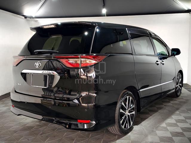 2016 Toyota Estima 2.4 Premium High Spec Like New - 2