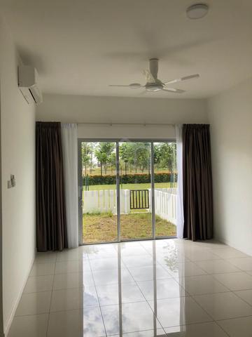 2 Storey Link House in Tropicana Aman Arahsia, Rimbayu, Kota Kemuning 1