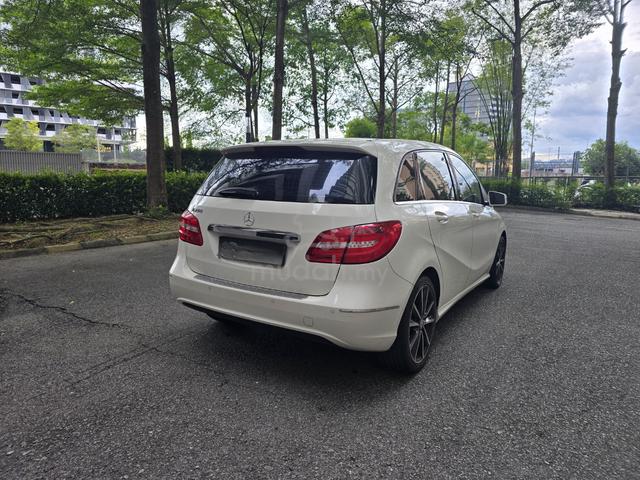 2014 Mercedes Benz B200 BlueEFCY SPRTS TOURER - 2