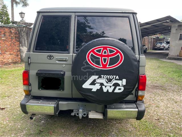 Toyota LANDCRUISER 2.4 II RJ77 (M) Petrol 4X4 - 5