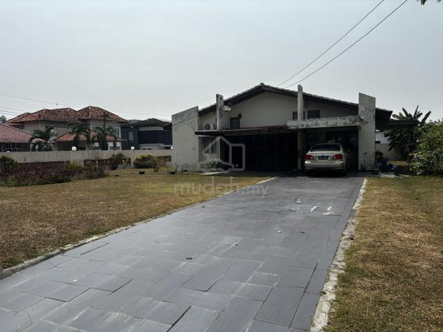 SS3 Petaling Jaya Freehold Bungalow for Sale 1